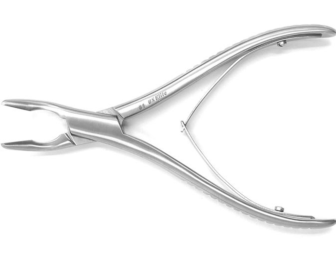 1A 6½” Ronguer. End-cutting rongeurs used for recontouring